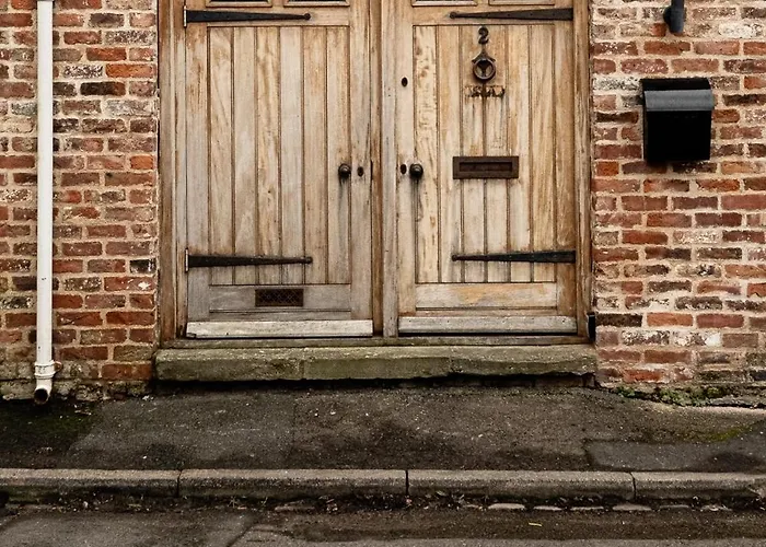 The Coach House - Beautiful Home In Cheltenham!