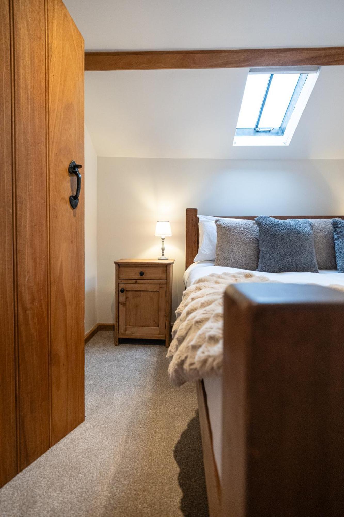 The Coach House - Beautiful In Cheltenham! Apartment *